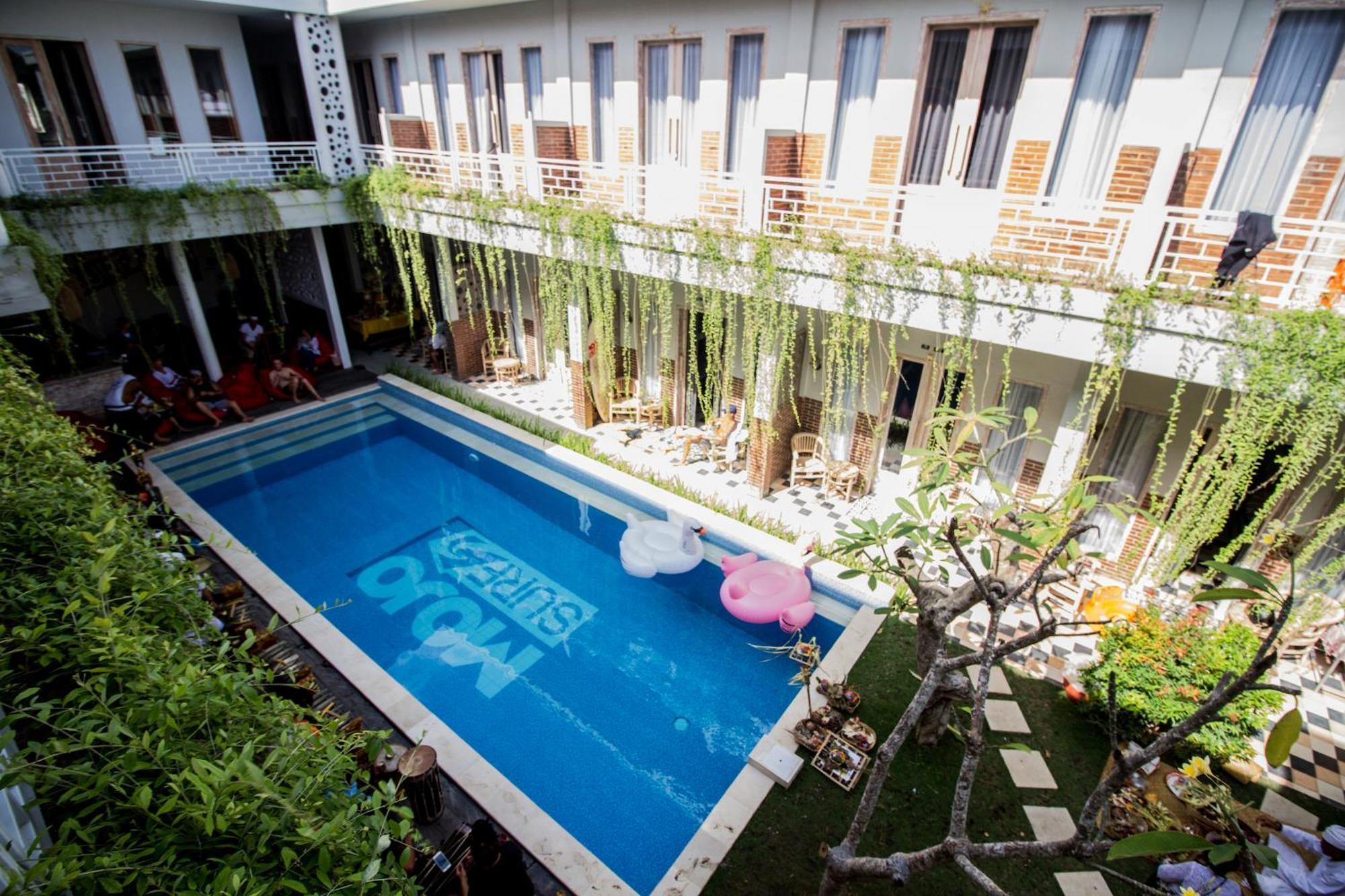 Mojosurf Camp Canggu ภายนอก รูปภาพ